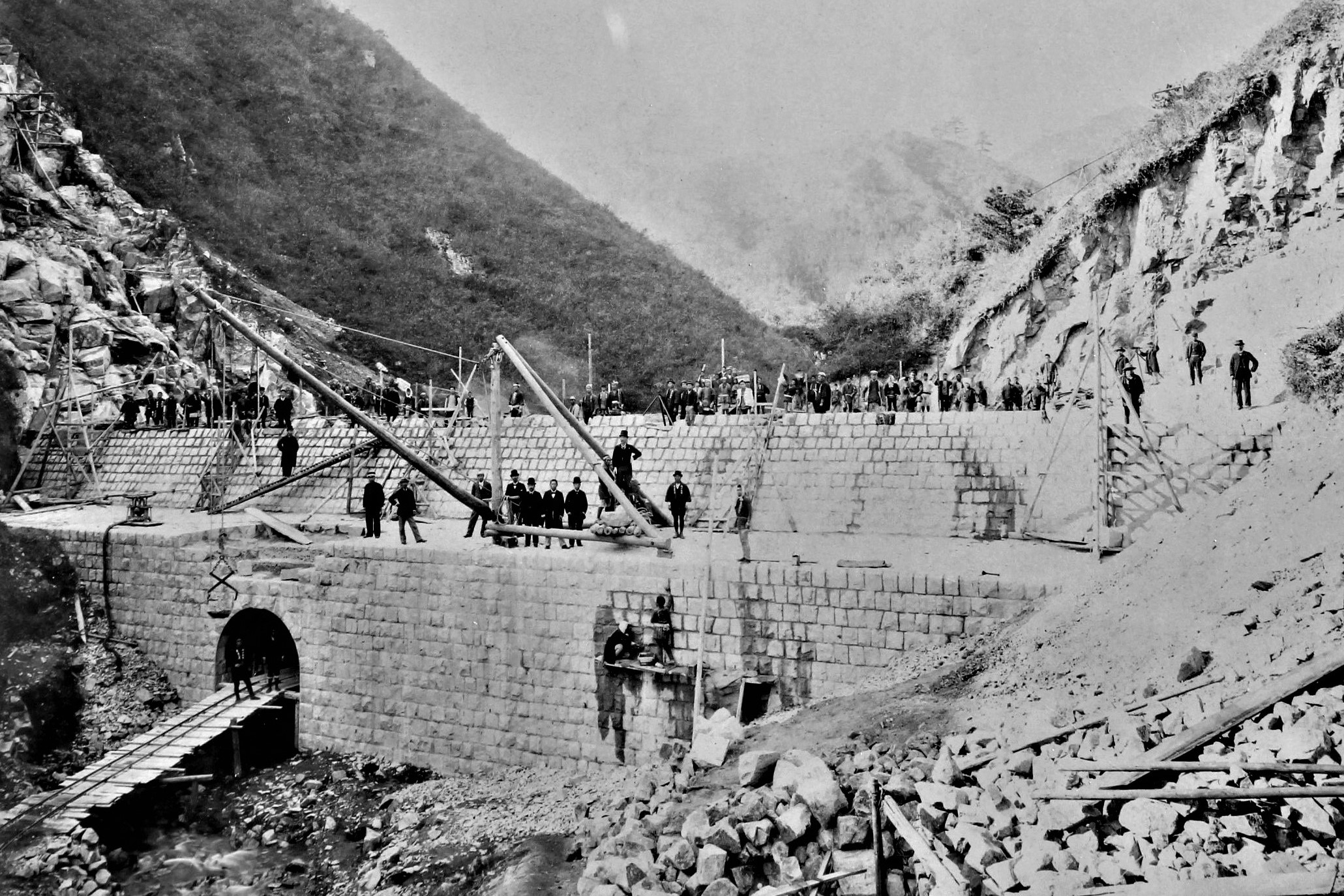 百年史　神戸ゆうびんの道順 百年史 神戸ゆうびんの道順の通販 by shop｜ラクマ